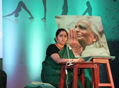 Powróćmy do źródeł jogi, ofiarujmy nasze doświadczenie światu